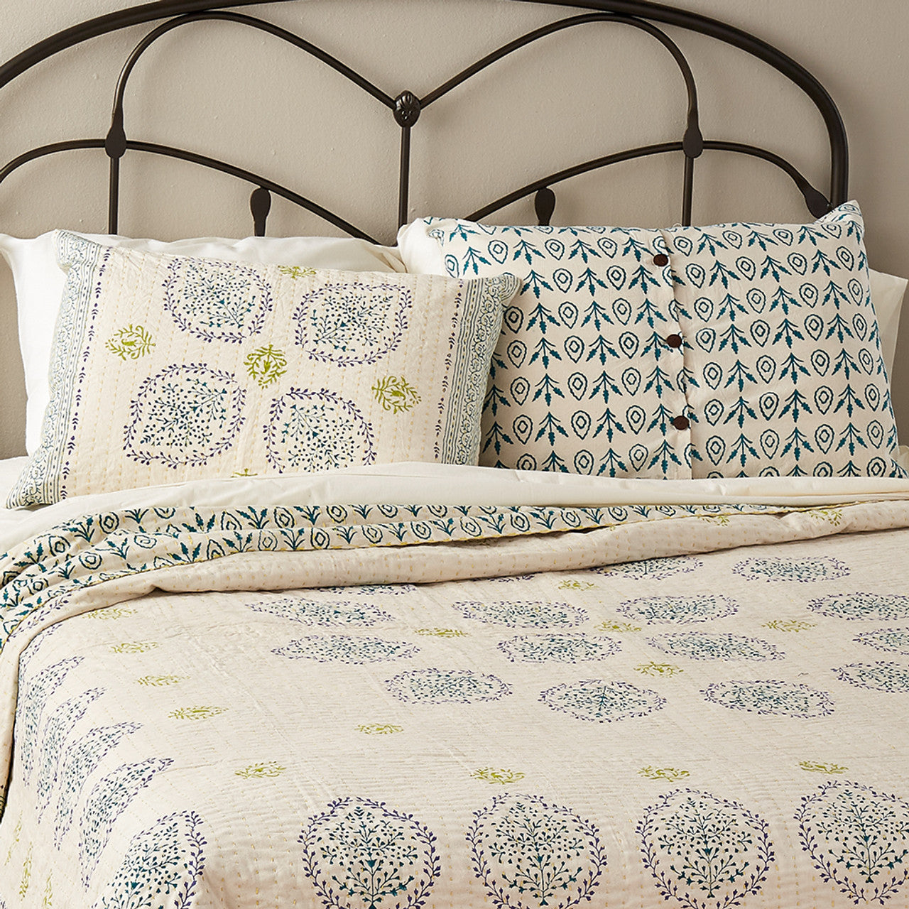 Vasanti Cotton Bedding